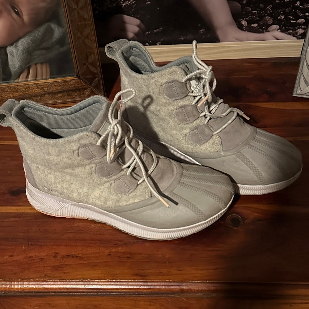 Sorel Gray Lace-Up High-Tops